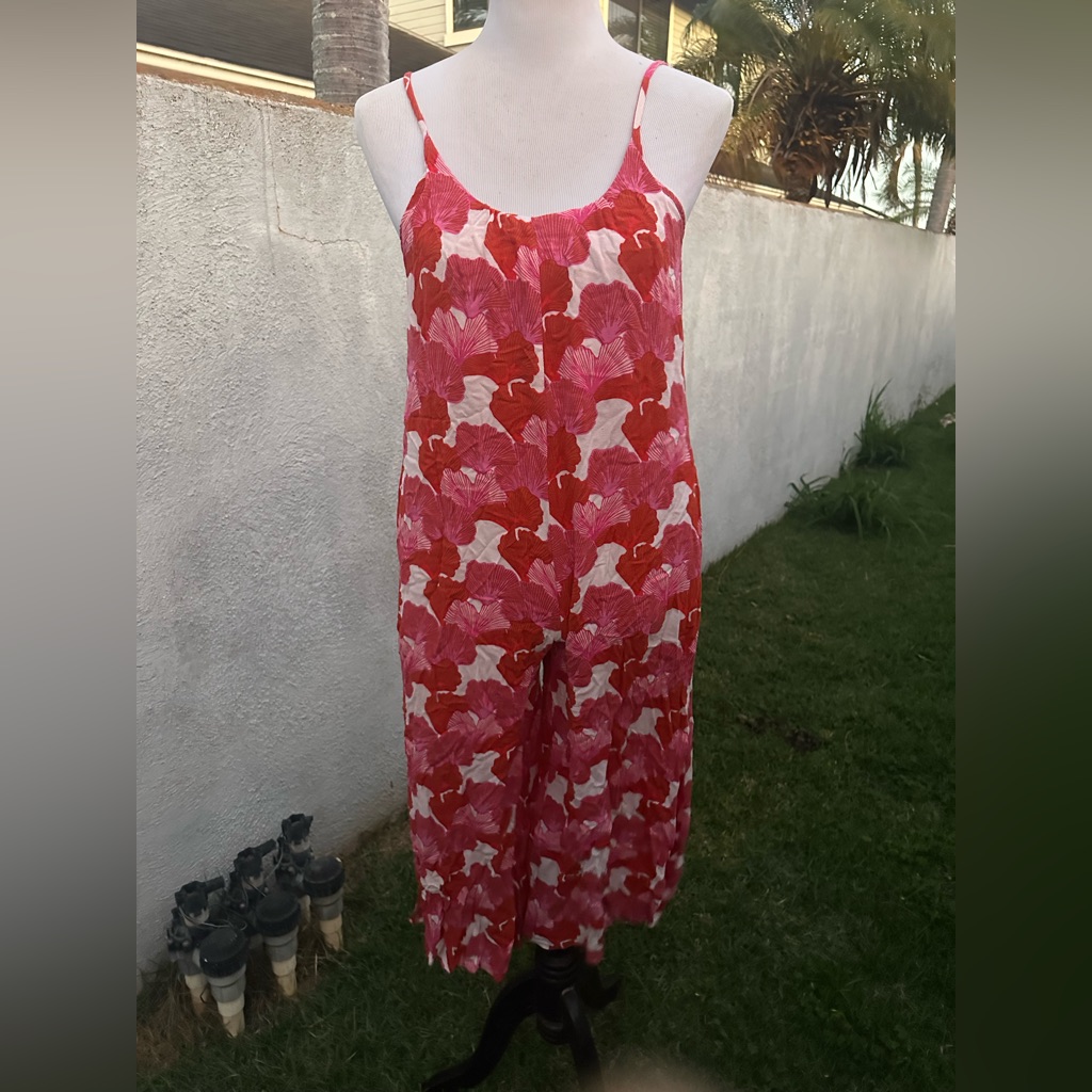 Preowned Ava Sky Red One Piece Hawaiian Print Rompers Womens Medium